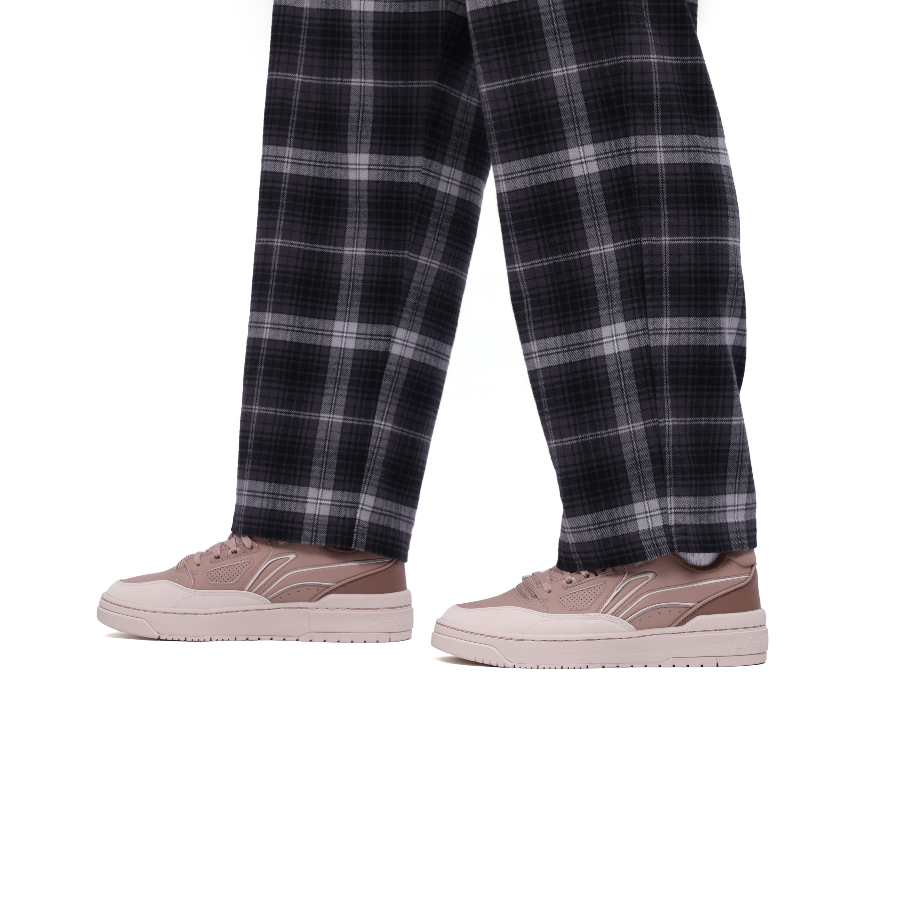 AKLW009-3 Брюки спортивные Badfive Streetball черный